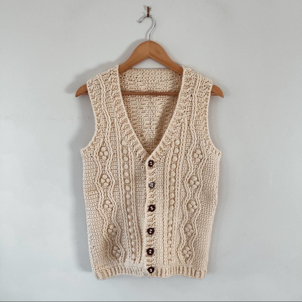VINTAGE | Cream Hand Knit Chunky Button Down Sleeveless Sweater Sz L